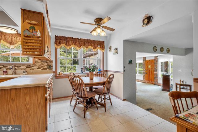 905 KNOLL CT, Moorestown, NJ 08057