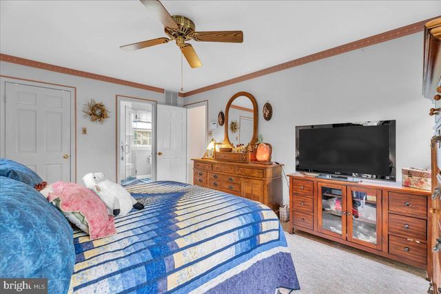 905 KNOLL CT, Moorestown, NJ 08057