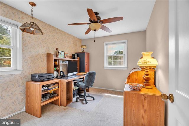 905 KNOLL CT, Moorestown, NJ 08057
