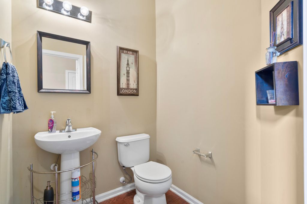 Image 16 of property listing at 107 Rawlins Drive, Summerville, SC 29485