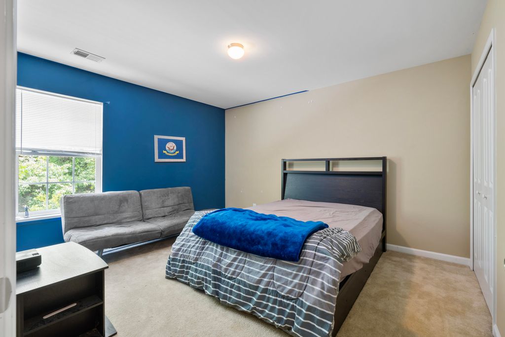 Image 20 of property listing at 107 Rawlins Drive, Summerville, SC 29485