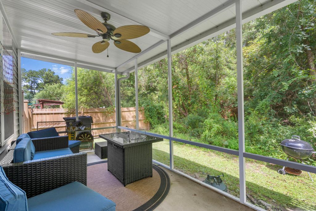 Image 24 of property listing at 107 Rawlins Drive, Summerville, SC 29485