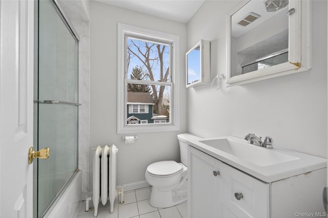 26 W 5th Street, Locust Valley, NY 11560