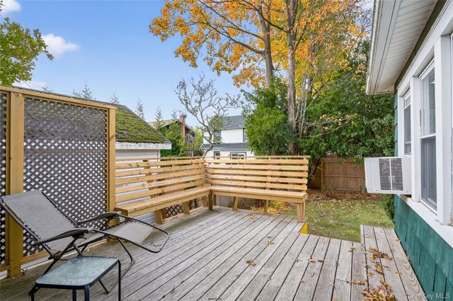 26 W 5th Street, Locust Valley, NY 11560