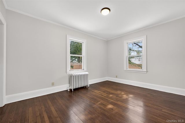 26 W 5th Street, Locust Valley, NY 11560