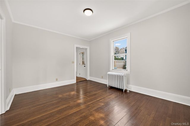 26 W 5th Street, Locust Valley, NY 11560