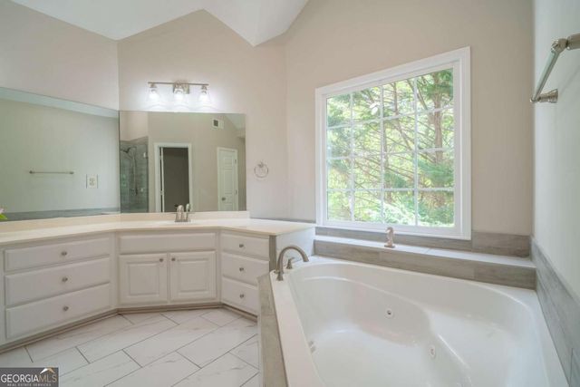 3819 Meandering Way SW, Lilburn, GA 30047