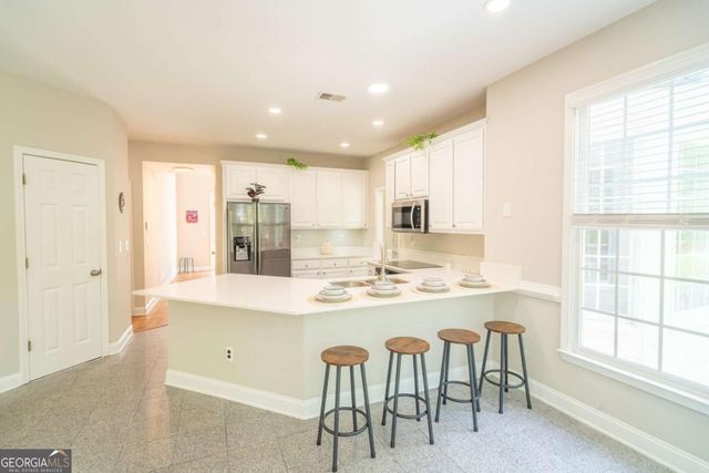 3819 Meandering Way SW, Lilburn, GA 30047