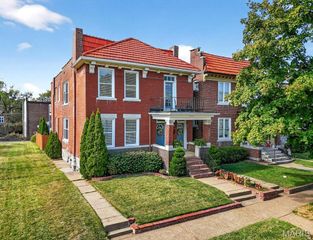 459 Laurel Street, St Louis, MO 63112