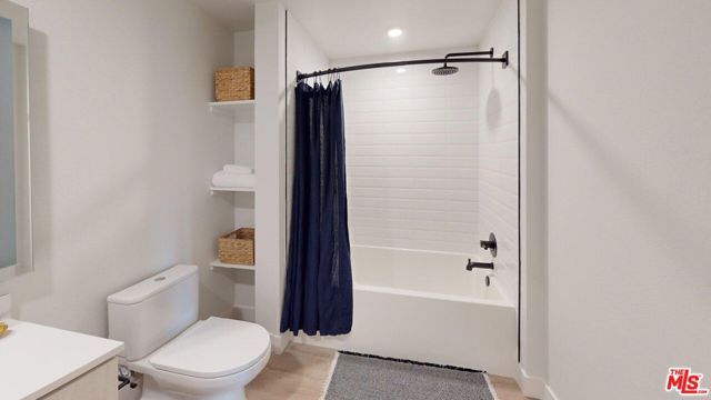 250 E Broadway 401, Long Beach, CA 90802