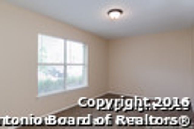 8251 SUNSHINE TRAIL DR, San Antonio, TX 78244