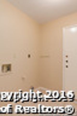 8251 SUNSHINE TRAIL DR, San Antonio, TX 78244