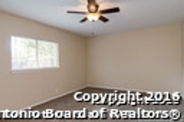 8251 SUNSHINE TRAIL DR, San Antonio, TX 78244