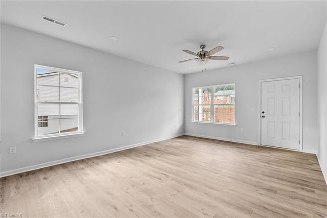 295 Lindbergh Street, Winston-salem, NC 27104