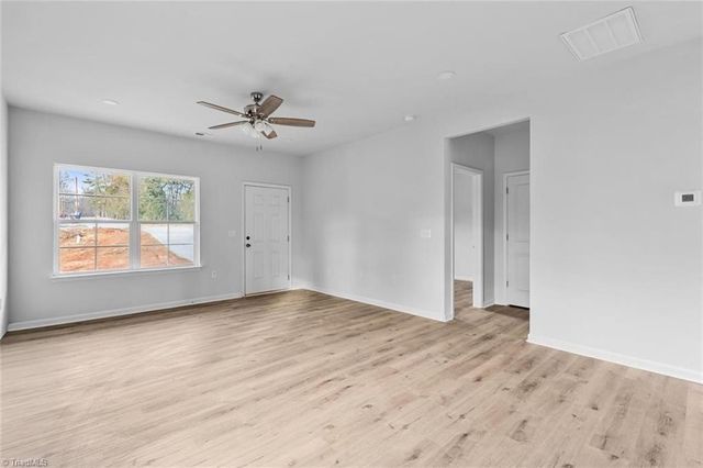 295 Lindbergh Street, Winston-salem, NC 27104