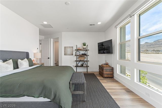 12122 Pink Sunrise Street, Las Vegas, NV 89138