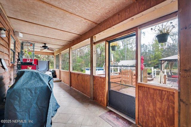 180 PIONEER Trail, Green Cove Springs, FL 32043