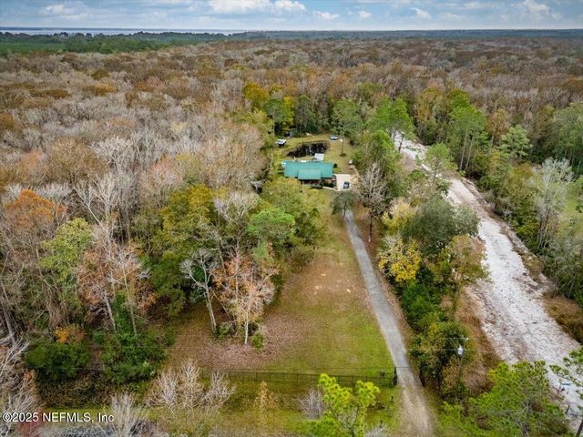 180 PIONEER Trail, Green Cove Springs, FL 32043