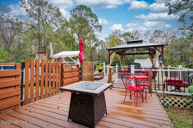 180 PIONEER Trail, Green Cove Springs, FL 32043