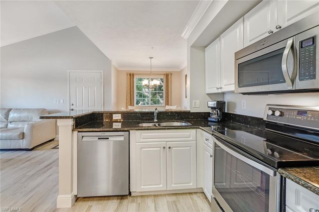 1265 Wildwood Lakes BLVD # 208, Naples, FL 34104