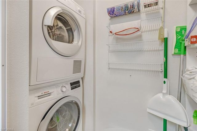 1265 Wildwood Lakes BLVD # 208, Naples, FL 34104