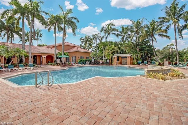 1265 Wildwood Lakes BLVD # 208, Naples, FL 34104
