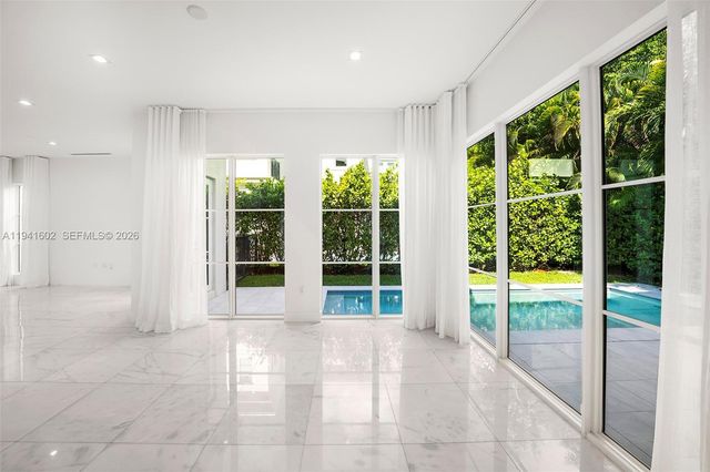 315 Santander Ave 311, Coral Gables, FL 33134