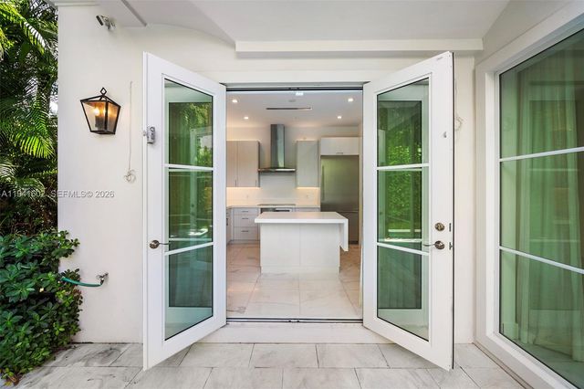 315 Santander Ave 311, Coral Gables, FL 33134