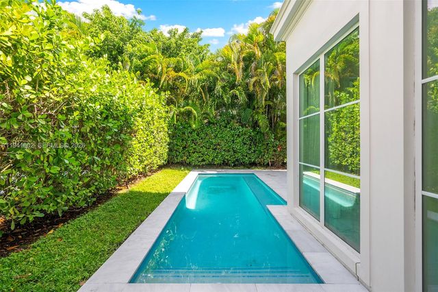 315 Santander Ave 311, Coral Gables, FL 33134