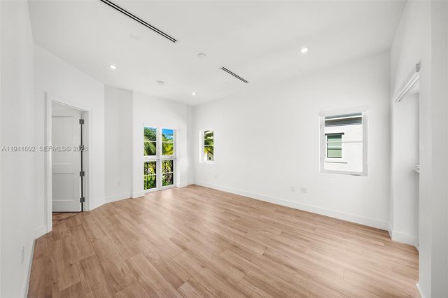 315 Santander Ave 311, Coral Gables, FL 33134