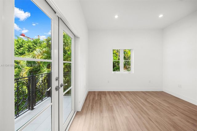 315 Santander Ave 311, Coral Gables, FL 33134