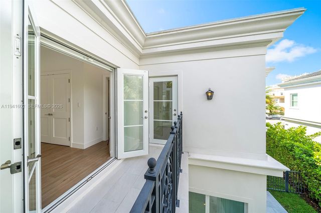 315 Santander Ave 311, Coral Gables, FL 33134