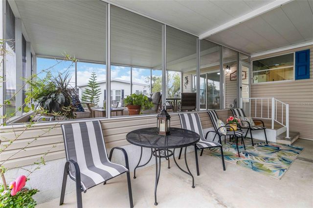 8521 COUNTESS AVENUE CIRCLE, Palmetto, FL 34221