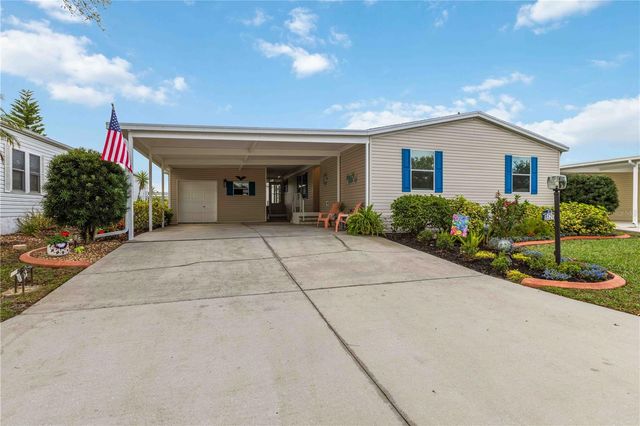 8521 COUNTESS AVENUE CIRCLE, Palmetto, FL 34221