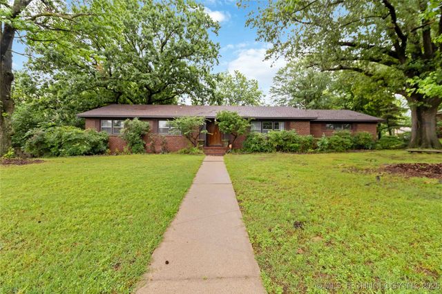 2506 Haskell Boulevard, Muskogee, OK 74403