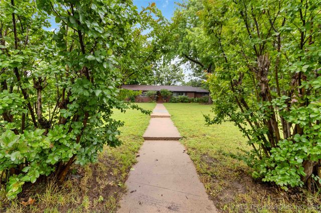 2506 Haskell Boulevard, Muskogee, OK 74403
