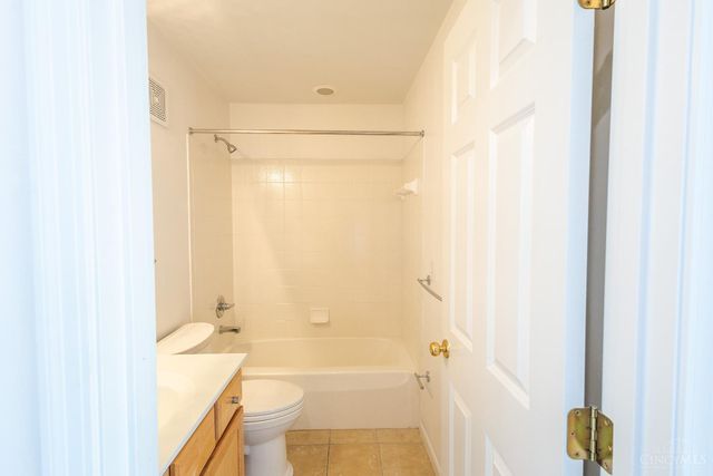 98 Bedles Court, South Lebanon, OH 45065