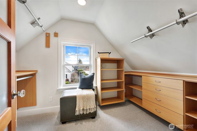 8401 Linden Avenue N, Seattle, WA 98103