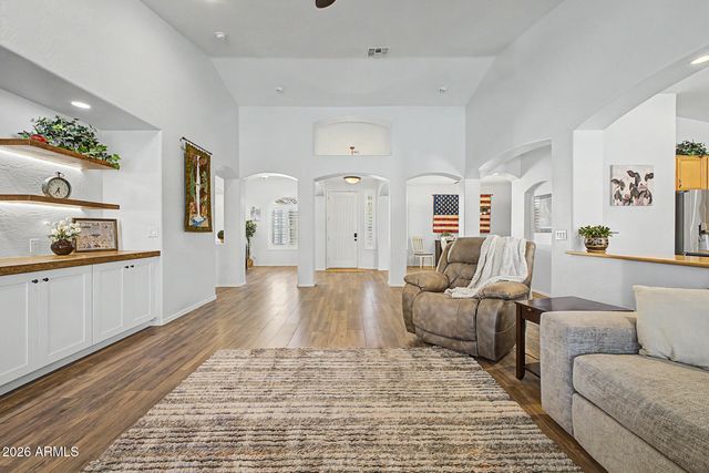 1748 E IRIS Drive, Chandler, AZ 85286