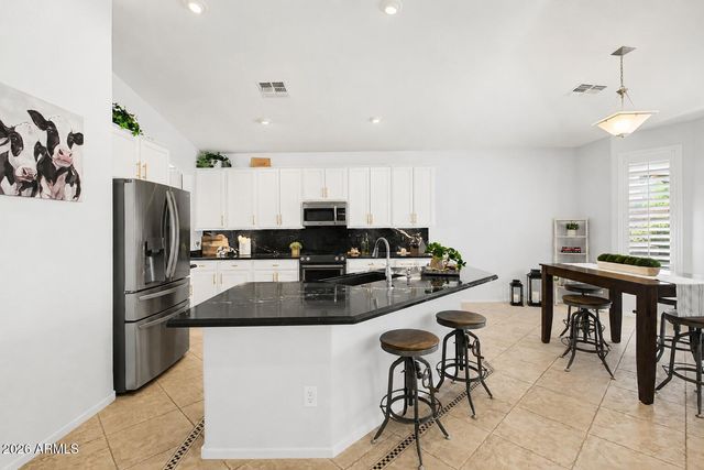 1748 E IRIS Drive, Chandler, AZ 85286