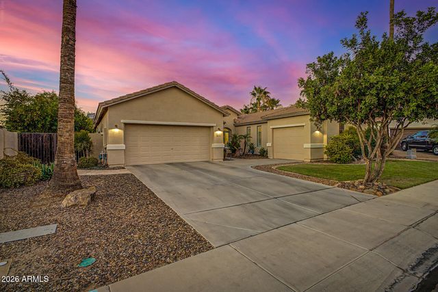 1748 E IRIS Drive, Chandler, AZ 85286