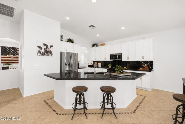 1748 E IRIS Drive, Chandler, AZ 85286