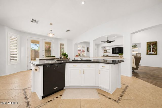 1748 E IRIS Drive, Chandler, AZ 85286