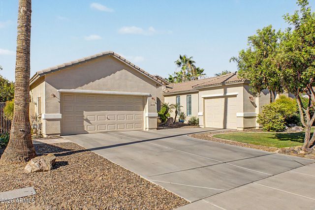 1748 E IRIS Drive, Chandler, AZ 85286