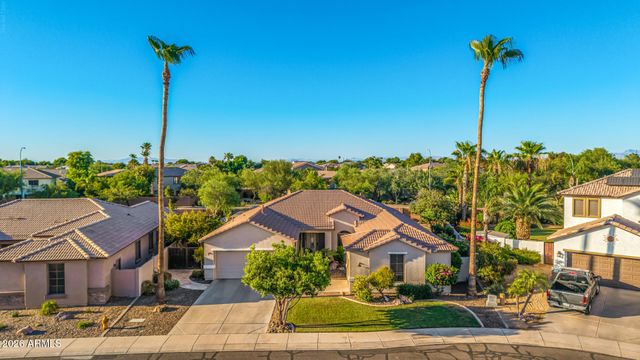 1748 E IRIS Drive, Chandler, AZ 85286