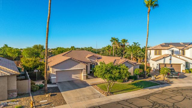1748 E IRIS Drive, Chandler, AZ 85286