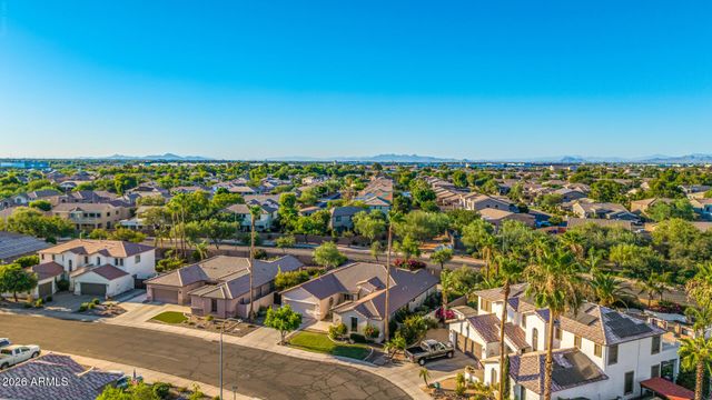 1748 E IRIS Drive, Chandler, AZ 85286