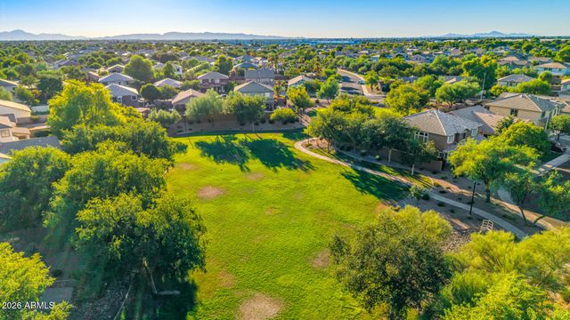 1748 E IRIS Drive, Chandler, AZ 85286
