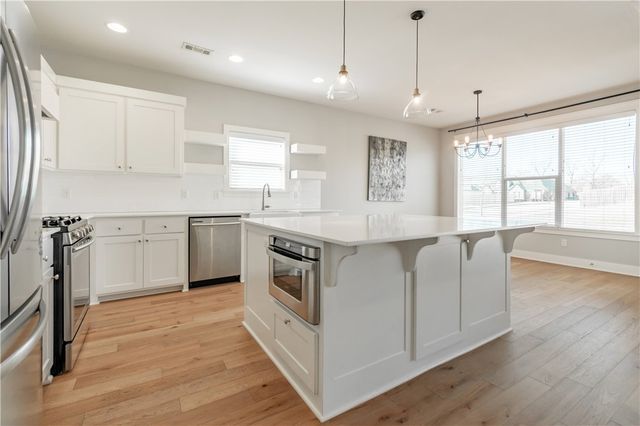 2787 N Chapel Drive, Fayetteville, AR 72704