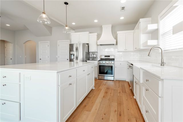 2787 N Chapel Drive, Fayetteville, AR 72704